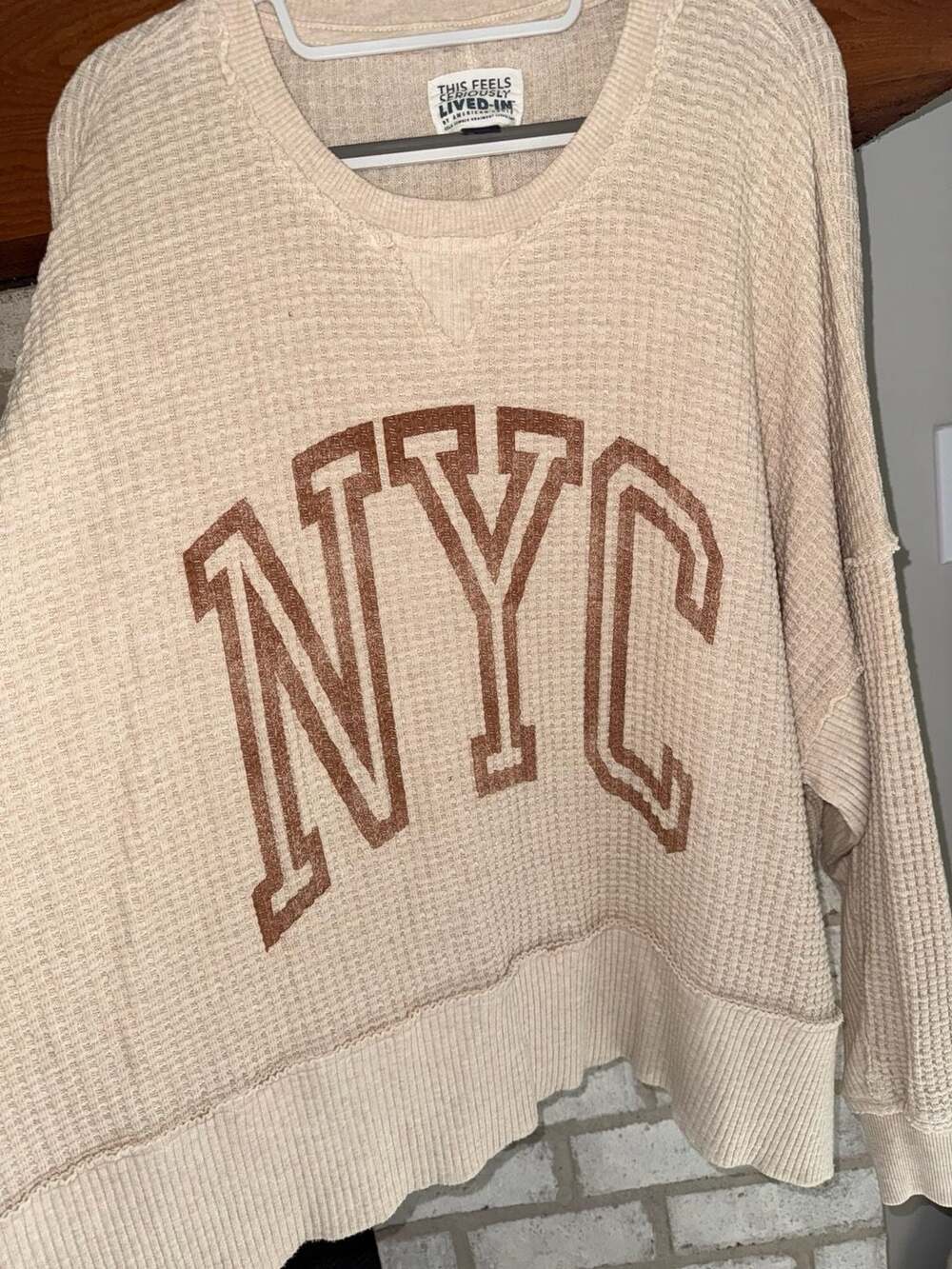 Like new American Eagle NYC Lived-In Waffle Knit Crewneck Sweatshirt small